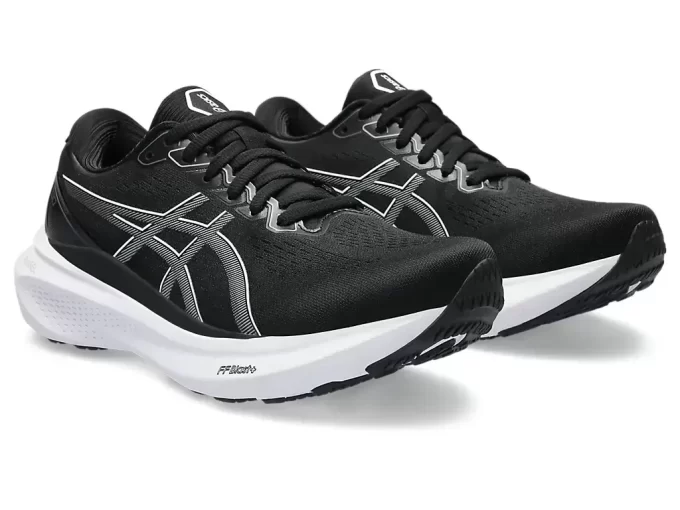 GEL-KAYANO 30 TESTATA SU STRADA STRETTA