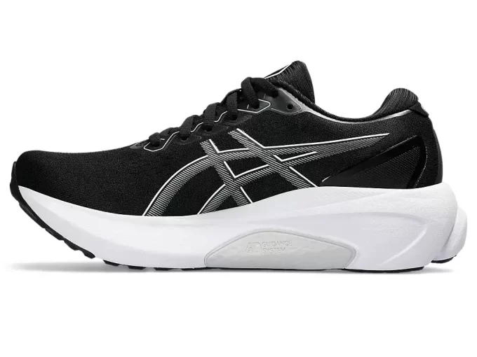 GEL-KAYANO 30 TESTATA SU STRADA STRETTA