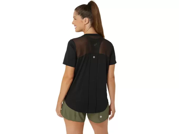 MAGLIA A MANICHE CORTE CON SCOLLO A V