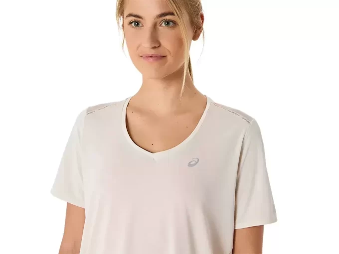 MAGLIA A MANICHE CORTE CON SCOLLO A V