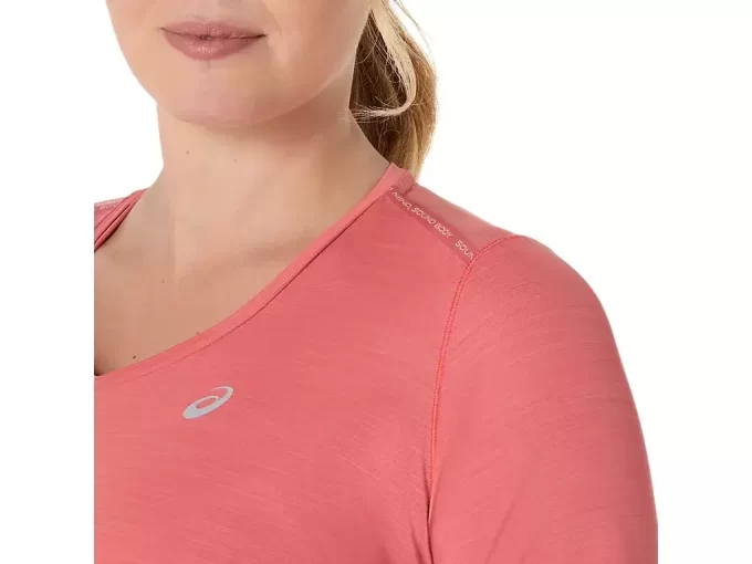 MAGLIA A MANICHE CORTE CON SCOLLO A V