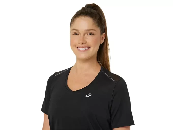 MAGLIA A MANICHE CORTE CON SCOLLO A V