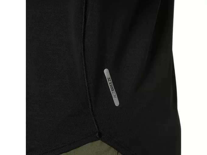 MAGLIA A MANICHE CORTE CON SCOLLO A V