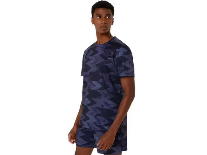 MAGLIA A MANICHE CORTE CON STAMPA STAGIONALE ALL OVER