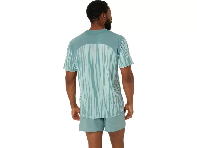 MAGLIA A MANICHE CORTE CON STAMPA STRADA ALL OVER