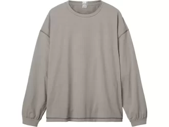 MAGLIA A MANICHE LUNGHE CON SCOLLO A GIROCOLLO