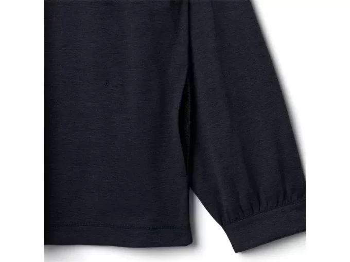 MAGLIA A MANICHE LUNGHE CON SCOLLO A GIROCOLLO