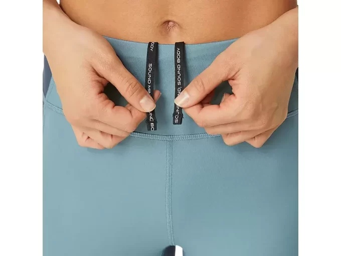 NAGINO CORRERE STRETTO